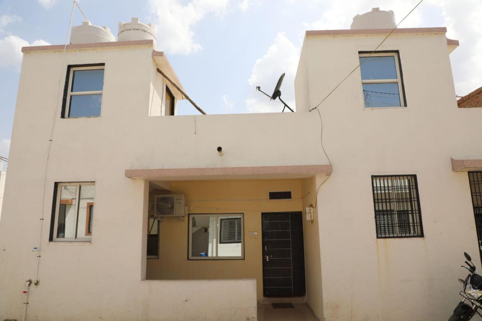 Aradhya Prime Home Stay Garudeshwar ภายนอก รูปภาพ